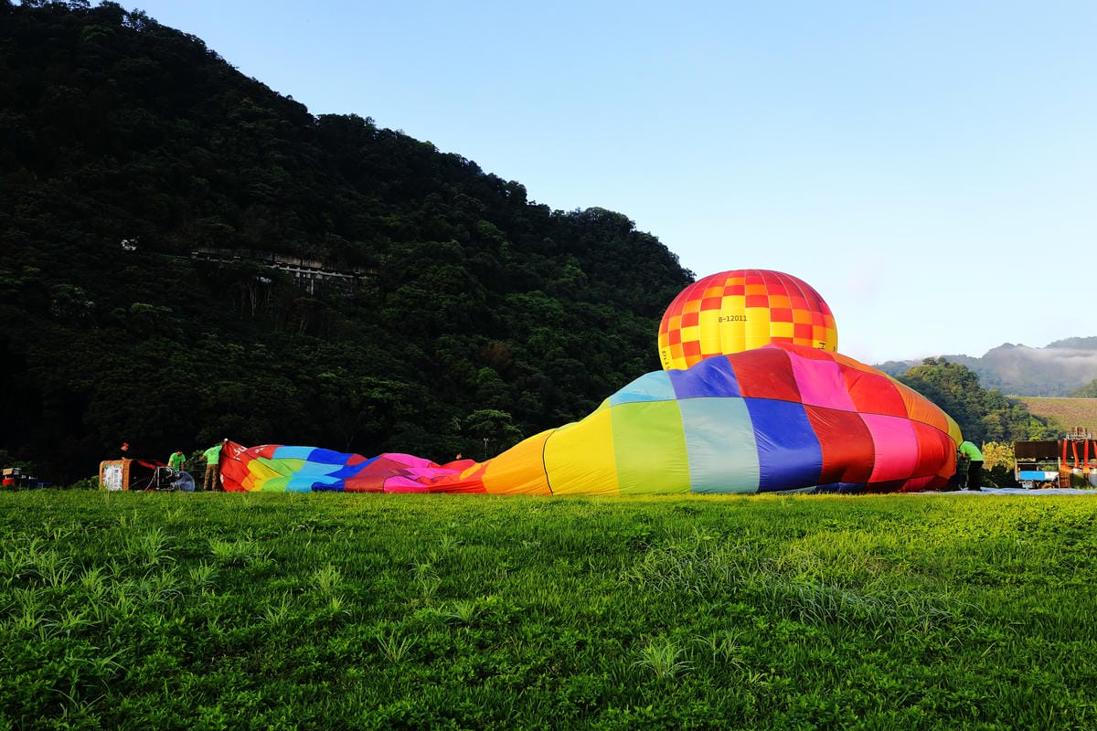 【遊。桃園】2019桃園石門熱氣球嘉年華。今夏第一發～石門水庫熱氣球又來惹！