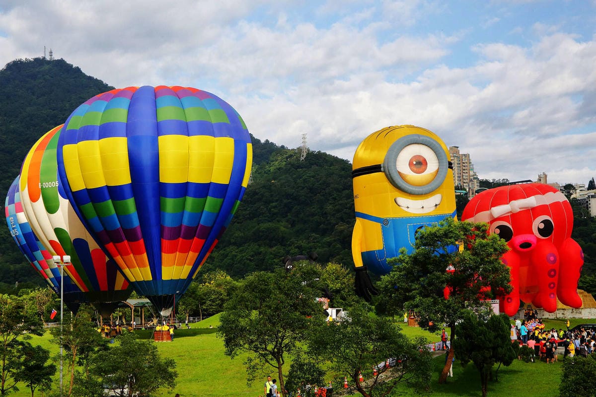 【遊。桃園】2019桃園石門熱氣球嘉年華。今夏第一發～石門水庫熱氣球又來惹！