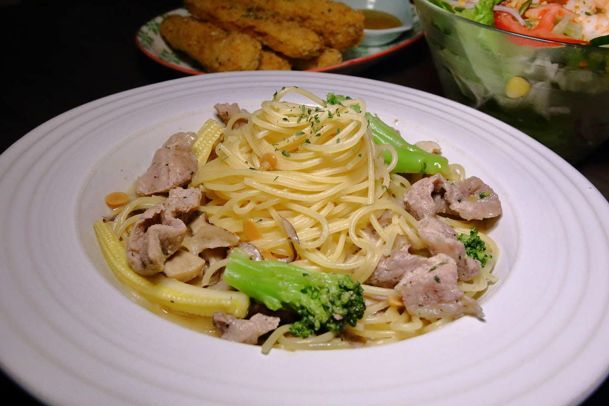 【食。板橋】翁林.林Café〜板橋巷弄美食推薦。新埔站全天候早午餐、義大利麵，鄉村風打造出專屬於女生小聚的浪漫約會！