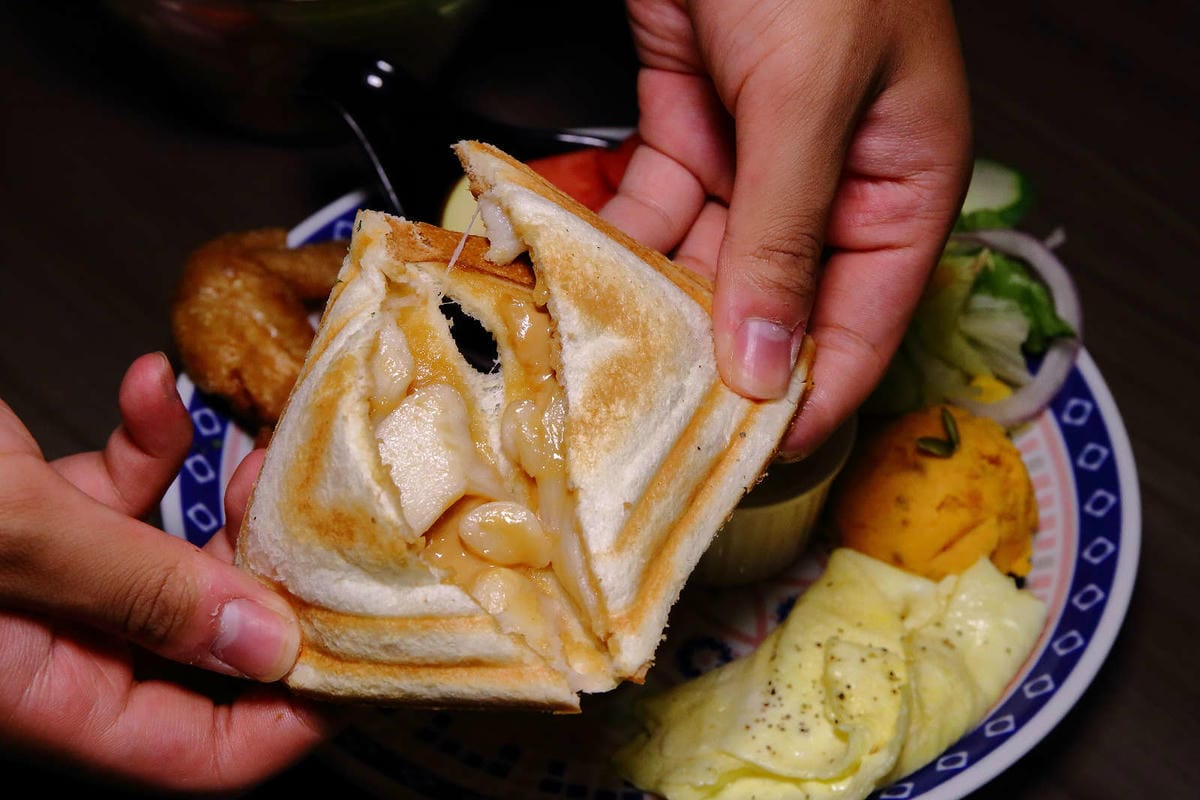 【食。板橋】翁林.林Café〜板橋巷弄美食推薦。新埔站全天候早午餐、義大利麵，鄉村風打造出專屬於女生小聚的浪漫約會！