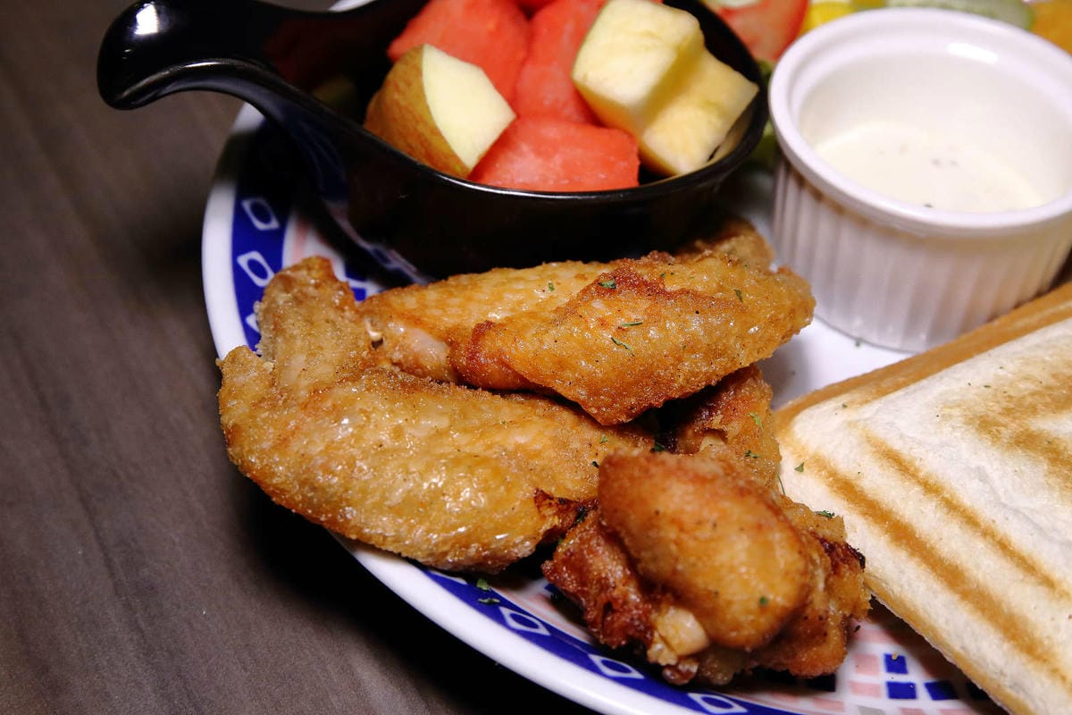 【食。板橋】翁林.林Café〜板橋巷弄美食推薦。新埔站全天候早午餐、義大利麵，鄉村風打造出專屬於女生小聚的浪漫約會！