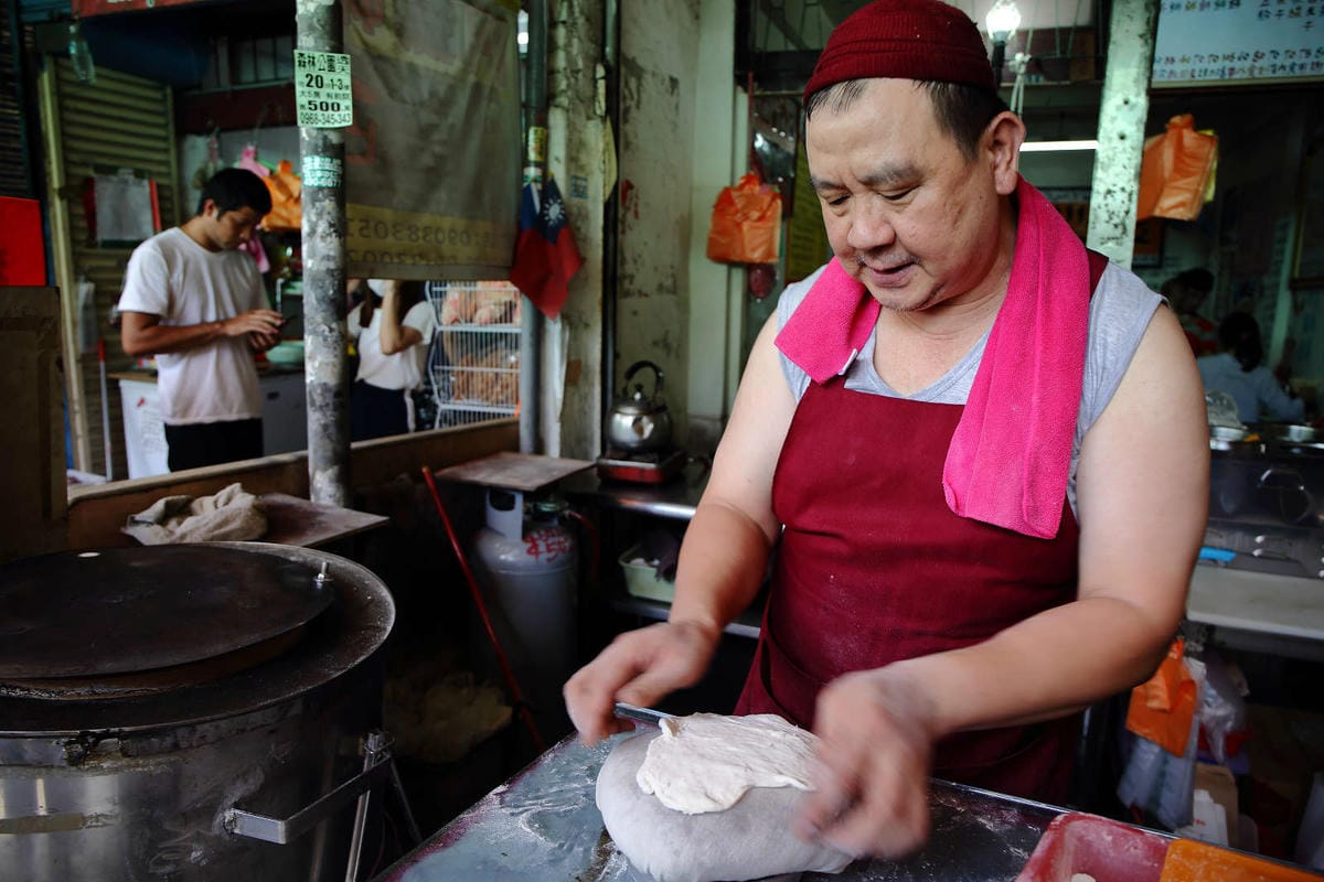 【中壢商圈好活動】魅力金三角商圈輕體驗〜特殊的雲南文化，特別的滇緬料理！忠貞市場/雲南美食/國旗屋，一生必來體驗一次的在地文化