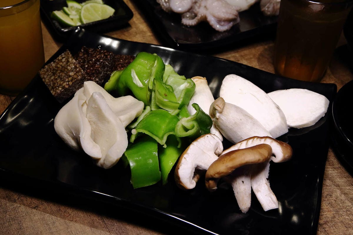 【食。桃園】泰咁蝦水道蝦〜桃園第一家超狂水道蝦吃到飽！泰國蝦、海鮮、肉品無限供應，不怕你抓完，只怕你吃不完！(已歇業)