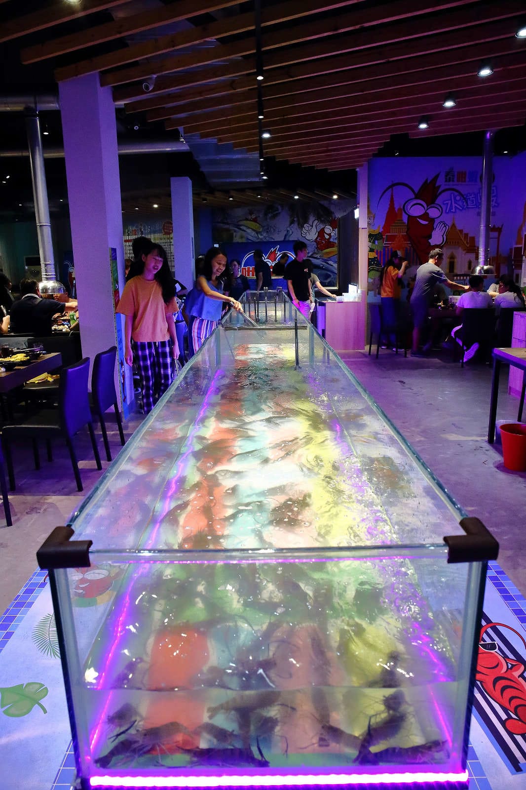 【食。桃園】泰咁蝦水道蝦〜桃園第一家超狂水道蝦吃到飽！泰國蝦、海鮮、肉品無限供應，不怕你抓完，只怕你吃不完！(已歇業)