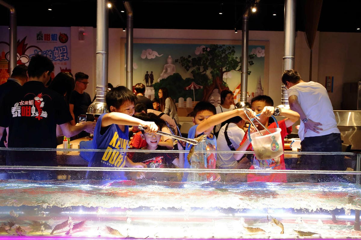 【食。桃園】泰咁蝦水道蝦〜桃園第一家超狂水道蝦吃到飽！泰國蝦、海鮮、肉品無限供應，不怕你抓完，只怕你吃不完！(已歇業)