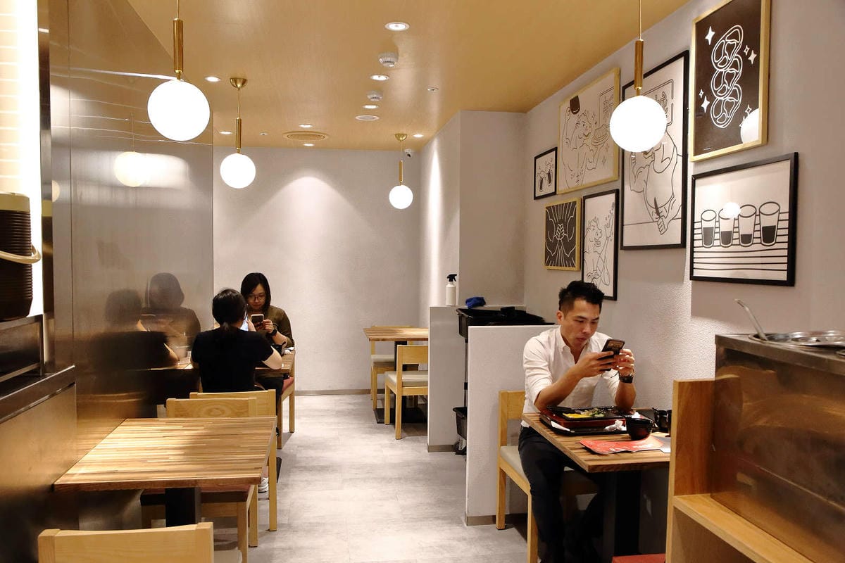 【食。台北】鉄火牛排 A11店〜平價牛排新食代！高檔食材平價享受，牛排套餐只要$280元起，附餐無限，老饕不能錯過高貴不貴的多汁牛排！