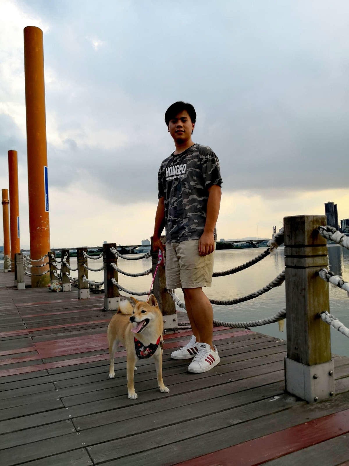 【遊。台北】BOK舶克遊艇派對〜大稻埕柴團遊艇趴,航程享受淡水河沿岸風光看夕陽、欣賞夜景、KTV歡唱,歡樂新體驗!