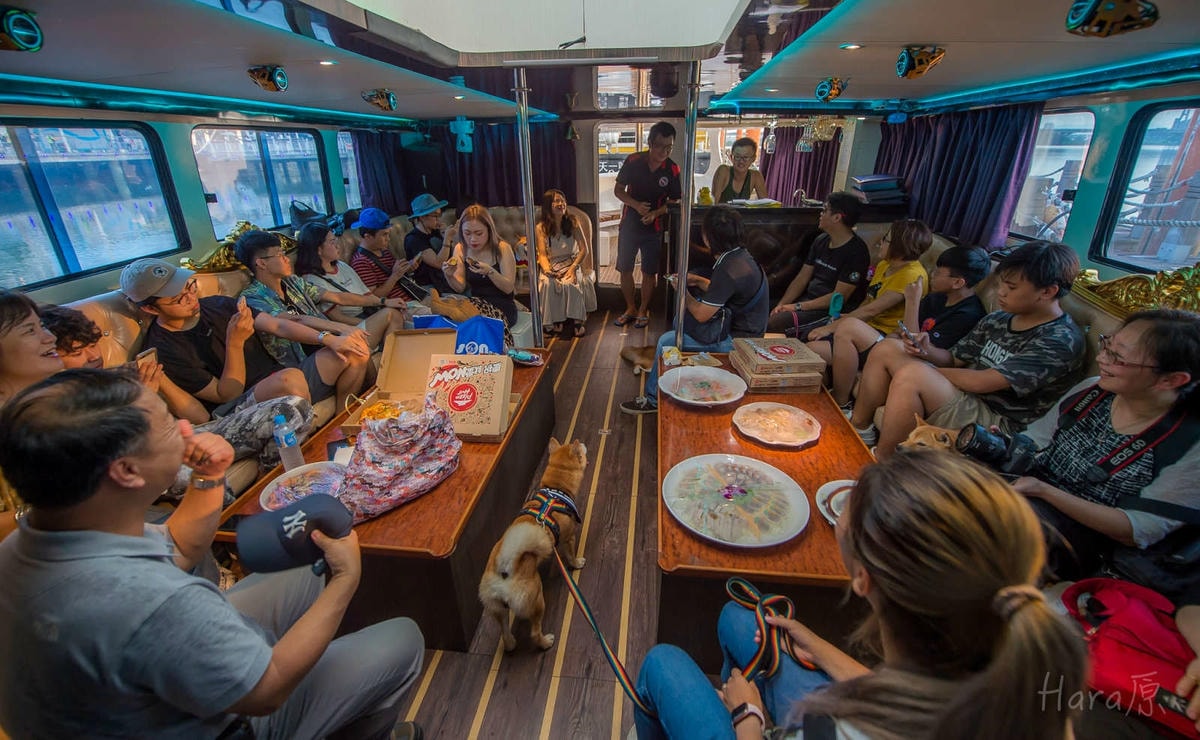 【遊。台北】BOK舶克遊艇派對〜大稻埕柴團遊艇趴,航程享受淡水河沿岸風光看夕陽、欣賞夜景、KTV歡唱,歡樂新體驗!