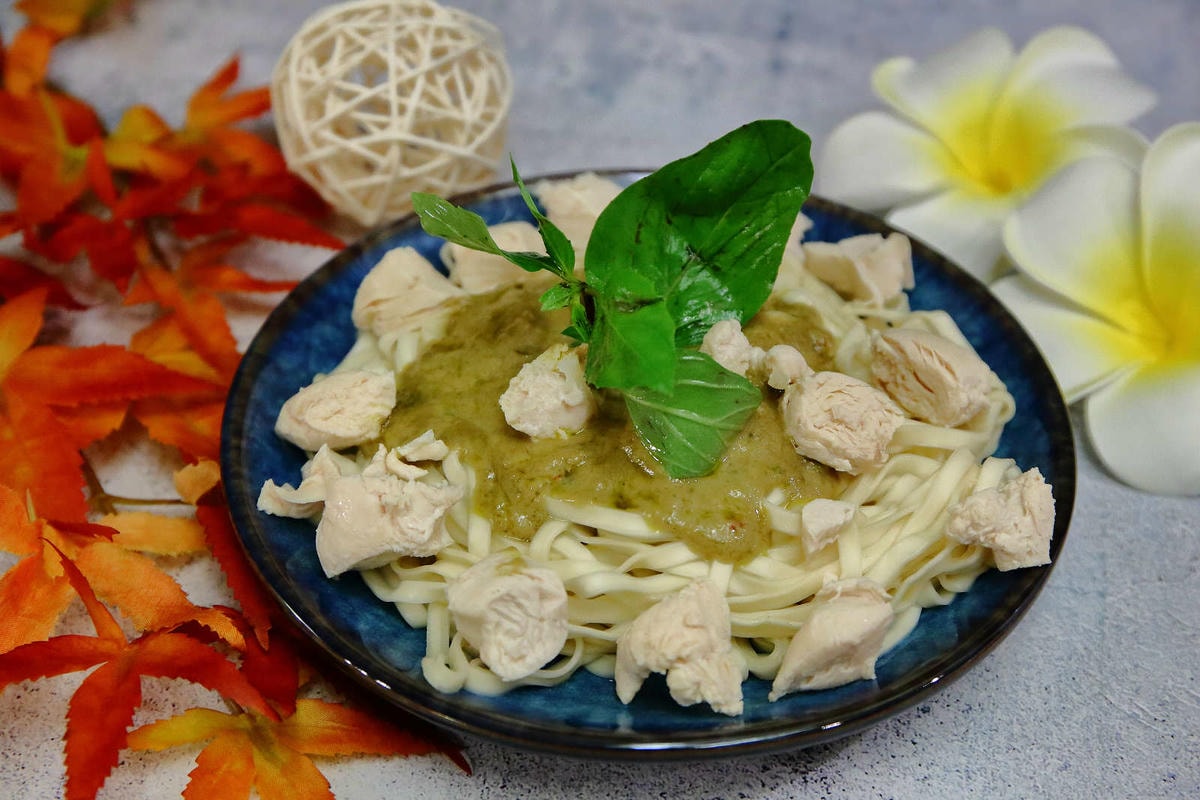 【人氣宅配團購】老媽拌麵-關廟麵專門店〜「老媽拌麵X泰國藍象餐廳」紅綠咖哩新口味上市,6分鐘就能快速上桌的美味,職業婦女們千萬別錯過!