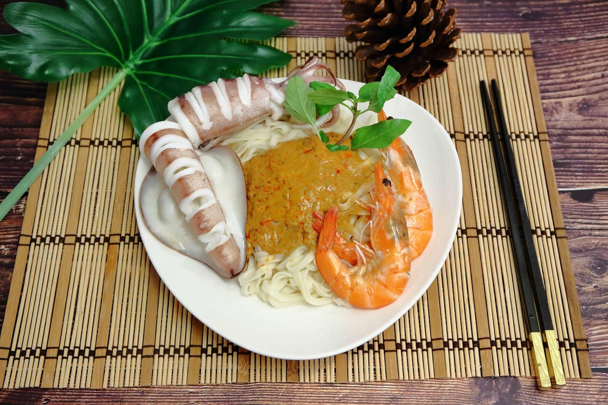 【人氣宅配團購】老媽拌麵-關廟麵專門店〜「老媽拌麵X泰國藍象餐廳」紅綠咖哩新口味上市,6分鐘就能快速上桌的美味,職業婦女們千萬別錯過!