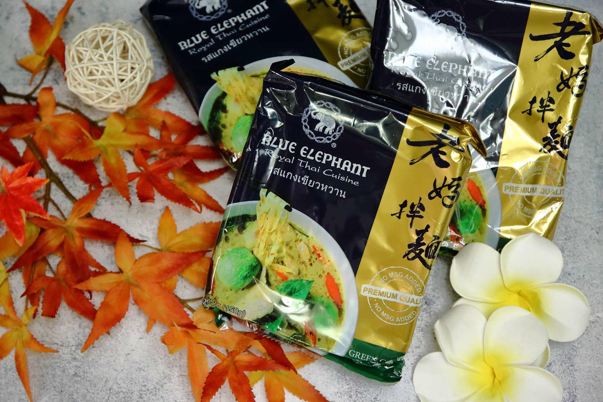 【人氣宅配團購】老媽拌麵-關廟麵專門店〜「老媽拌麵X泰國藍象餐廳」紅綠咖哩新口味上市,6分鐘就能快速上桌的美味,職業婦女們千萬別錯過!