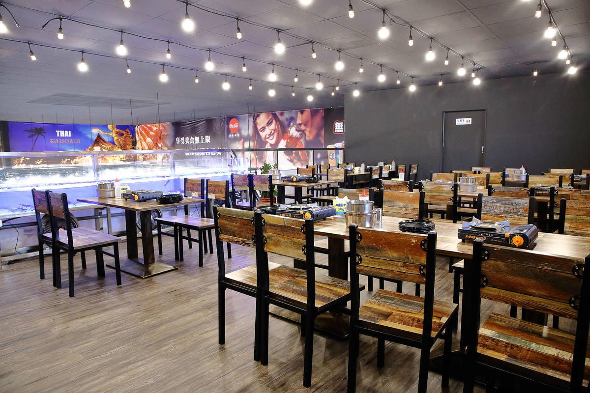 【食。八德】泰蝦樂 水道泰國蝦吃到飽〜八德吃到飽推薦！正宗泰國水道蝦新開幕！泰國蝦現夾現烤+熱炒沙拉吧讓你吃的不要不要的