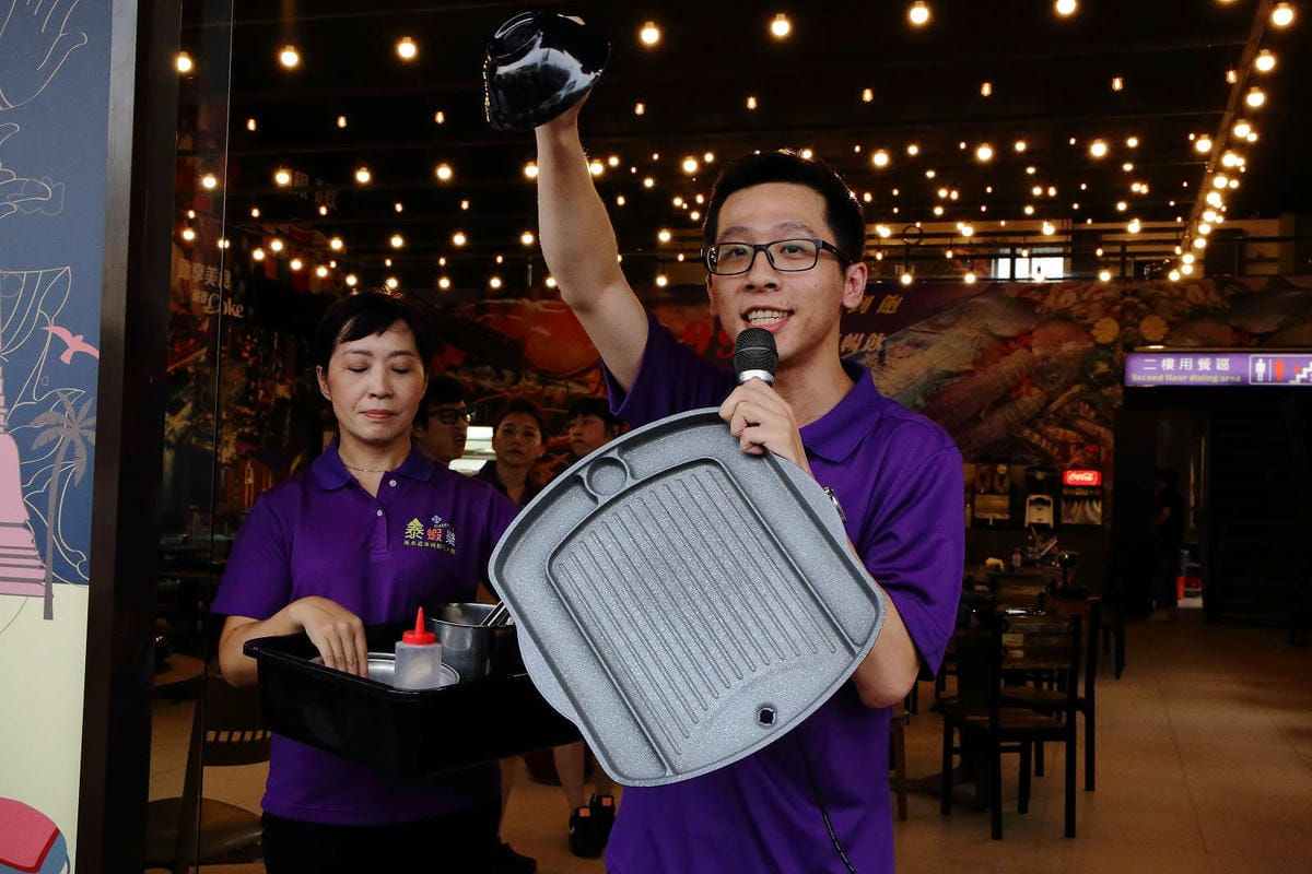 【食。八德】泰蝦樂 水道泰國蝦吃到飽〜八德吃到飽推薦！正宗泰國水道蝦新開幕！泰國蝦現夾現烤+熱炒沙拉吧讓你吃的不要不要的