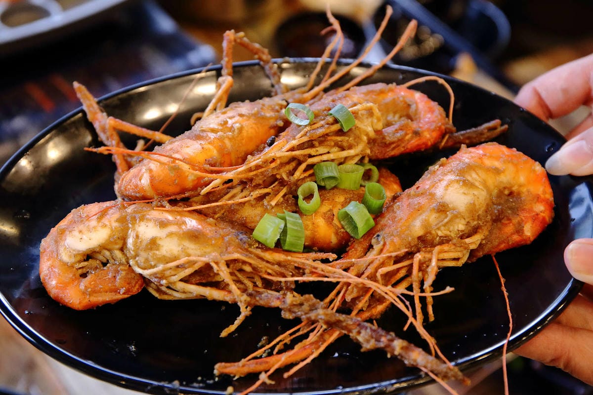 【食。八德】泰蝦樂 水道泰國蝦吃到飽〜八德吃到飽推薦！正宗泰國水道蝦新開幕！泰國蝦現夾現烤+熱炒沙拉吧讓你吃的不要不要的