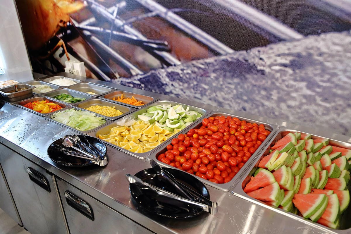 【食。八德】泰蝦樂 水道泰國蝦吃到飽〜八德吃到飽推薦！正宗泰國水道蝦新開幕！泰國蝦現夾現烤+熱炒沙拉吧讓你吃的不要不要的