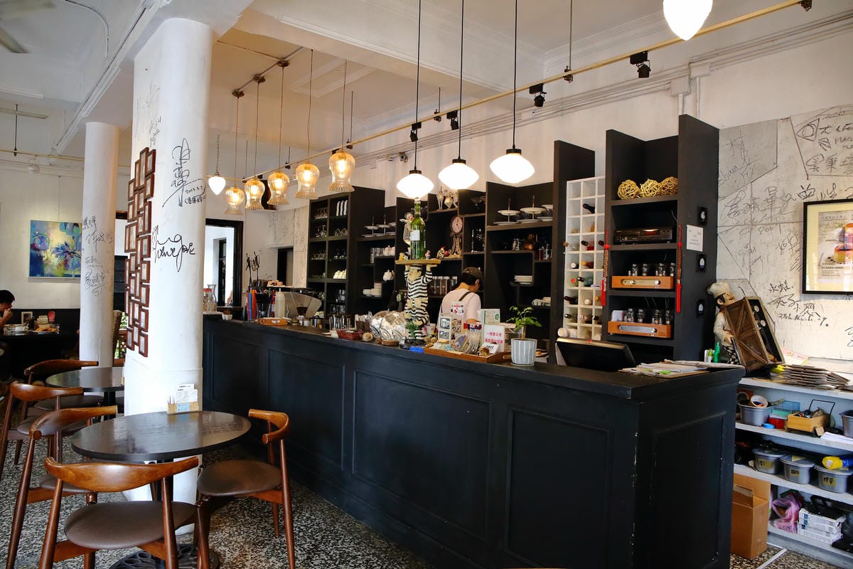 【食。八德】八塊画室〜偶像劇追劇景點！老診所改造文青咖啡廳，保證好拍的IG景點＋美食