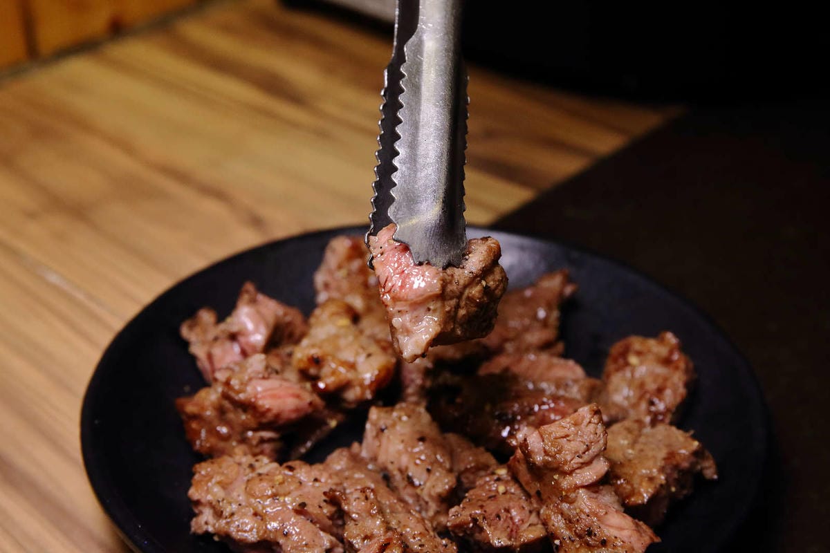 【食。中壢】田季發爺(中壢店)〜烤肉火鍋吃到飽，77種食材任吃，還有厚切牛排，大胃王最愛！