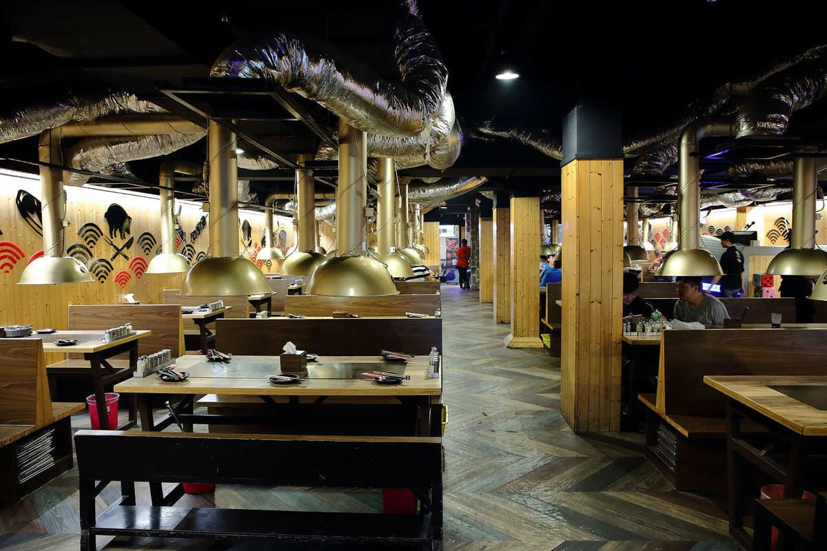 【食。中壢】田季發爺(中壢店)〜烤肉火鍋吃到飽，77種食材任吃，還有厚切牛排，大胃王最愛！