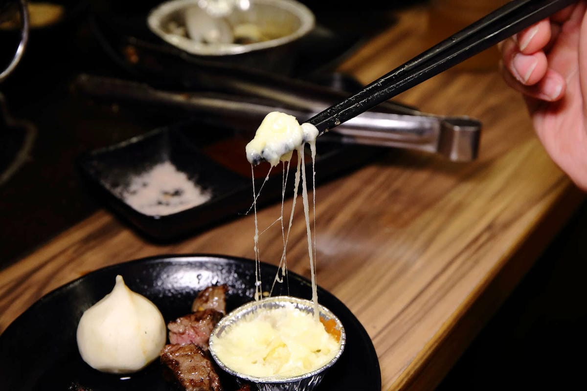 【食。中壢】田季發爺(中壢店)〜烤肉火鍋吃到飽，77種食材任吃，還有厚切牛排，大胃王最愛！