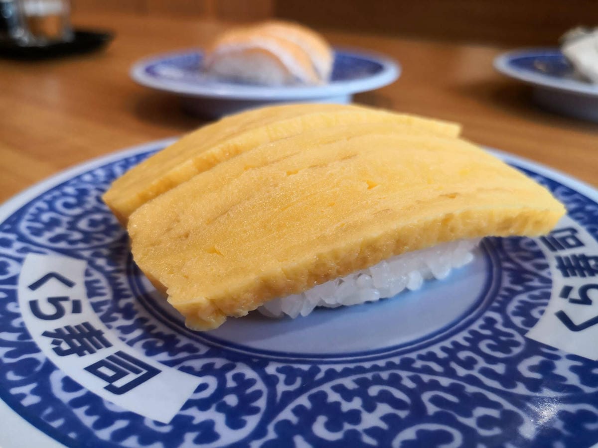 【食。永和】くら寿司 藏壽司 永和比漾店〜來自日本大阪的迴轉壽司插旗永和！壽司種類多到選擇障礙，吃滿五盤抽扭蛋試手氣，好吃又好玩！