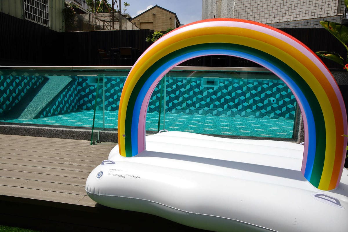 【宿。台中】沃夫寵物旅館〜全台最大七星級寵物旅館！專屬毛小孩