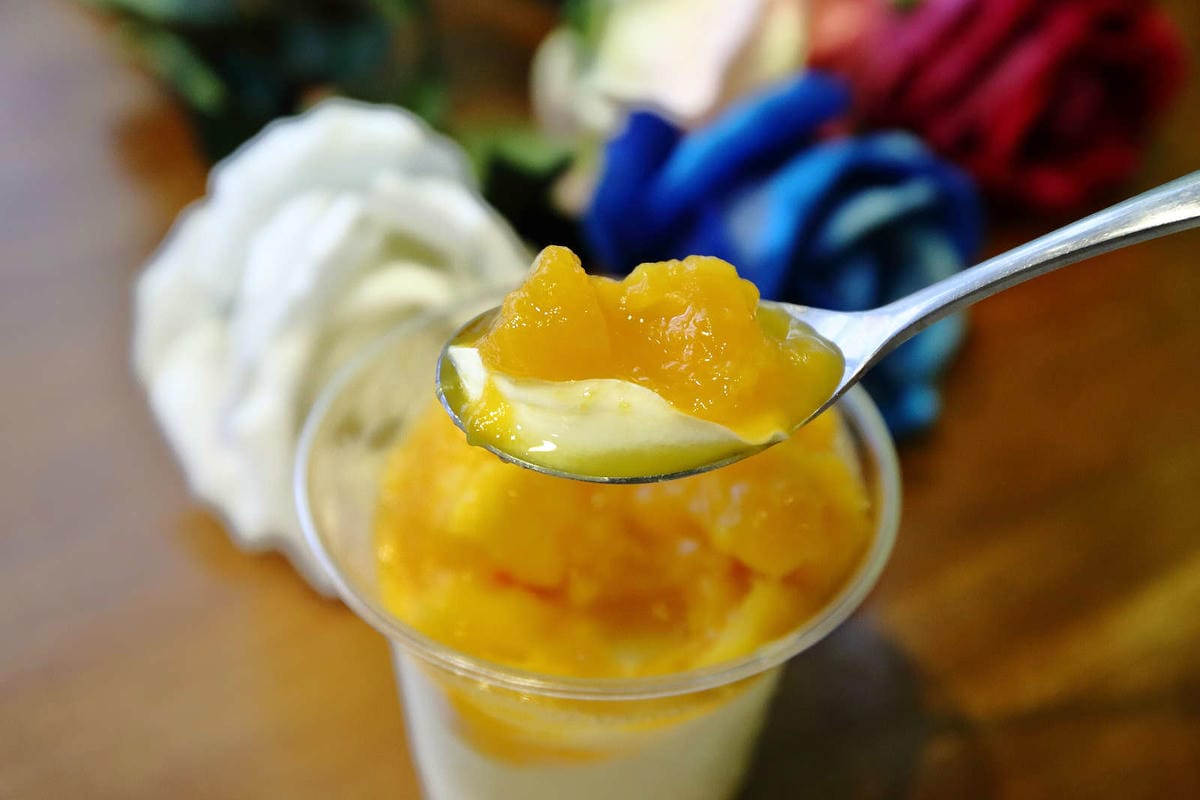 【食。中壢】MOFA 魔法氛子〜會爆漿的千層蛋糕，一刀劃下滿滿芋泥餡湧出，伴手禮、團購高CP值甜點！