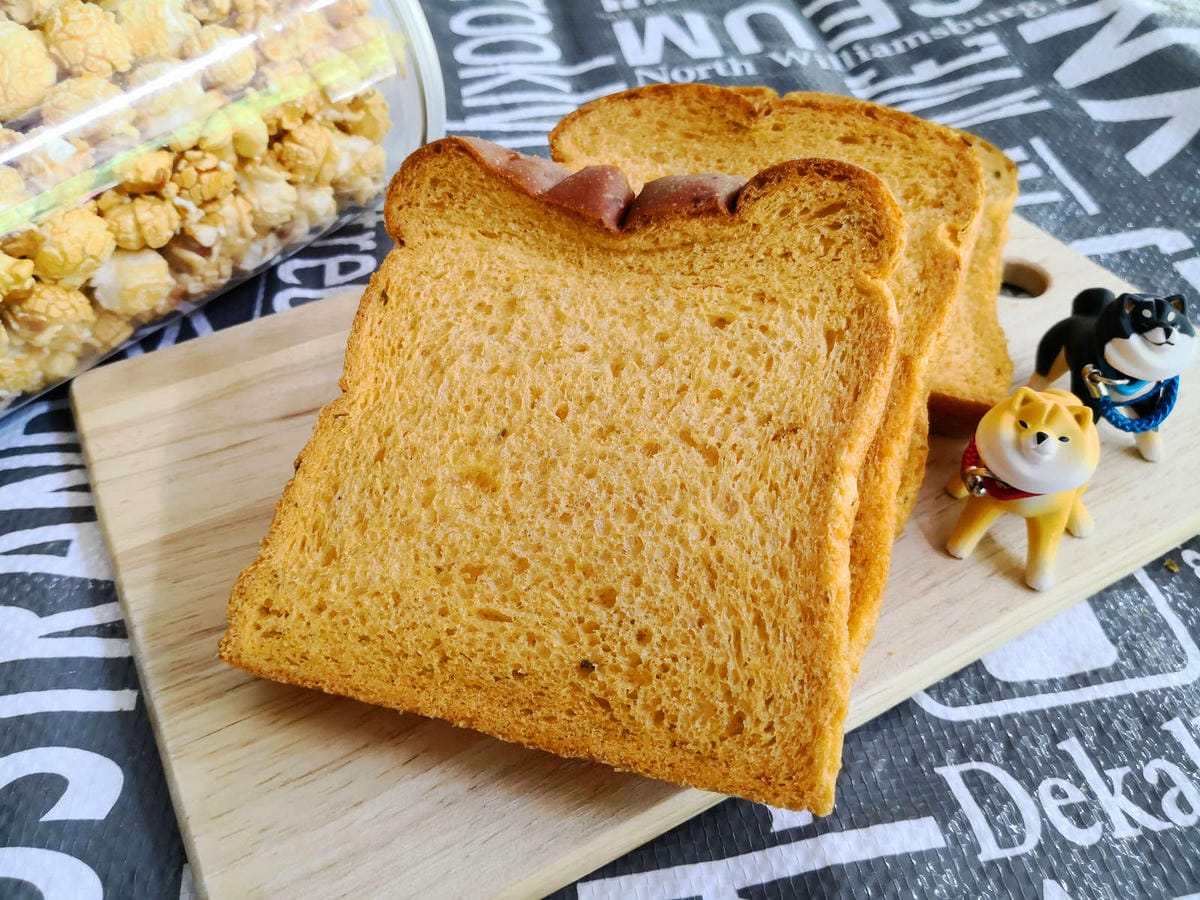 【食。三重】賴董土司〜三重好吃土司推薦！多種獨家口味特色吐司，多達13種吐司任你挑，無添加、鬆軟好吃