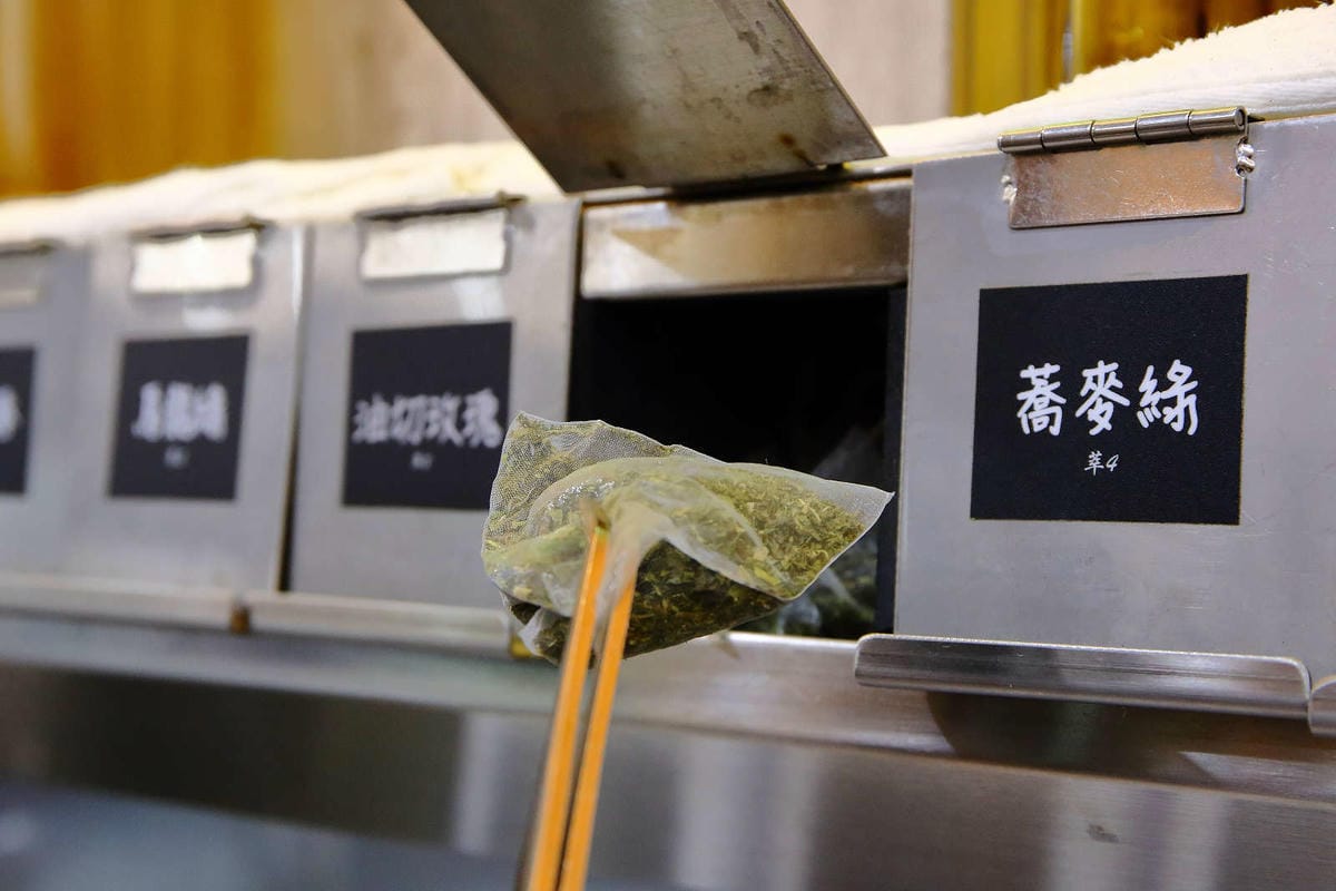 【食。台北】貓頭鷹茶森林-台北安居店〜100%台灣茶，現點現泡，茶飲的新視界！不苦澀、更回甘！