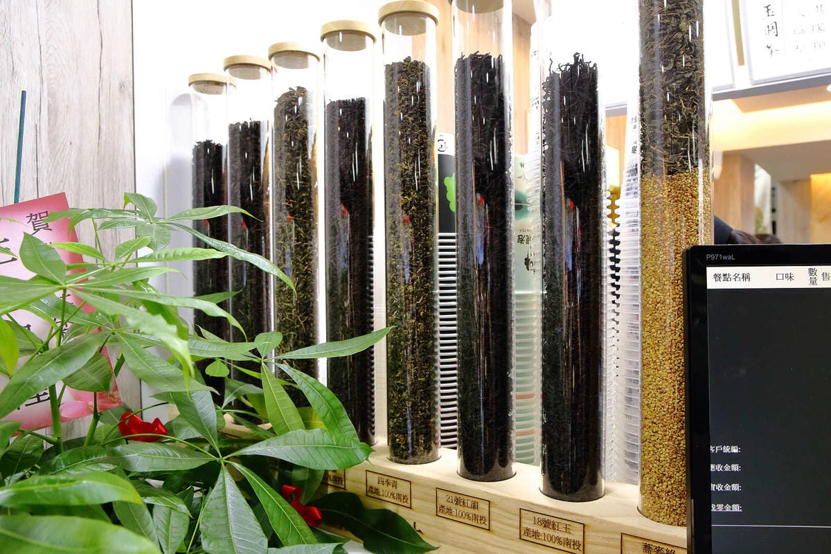 【食。台北】貓頭鷹茶森林-台北安居店〜100%台灣茶，現點現泡，茶飲的新視界！不苦澀、更回甘！