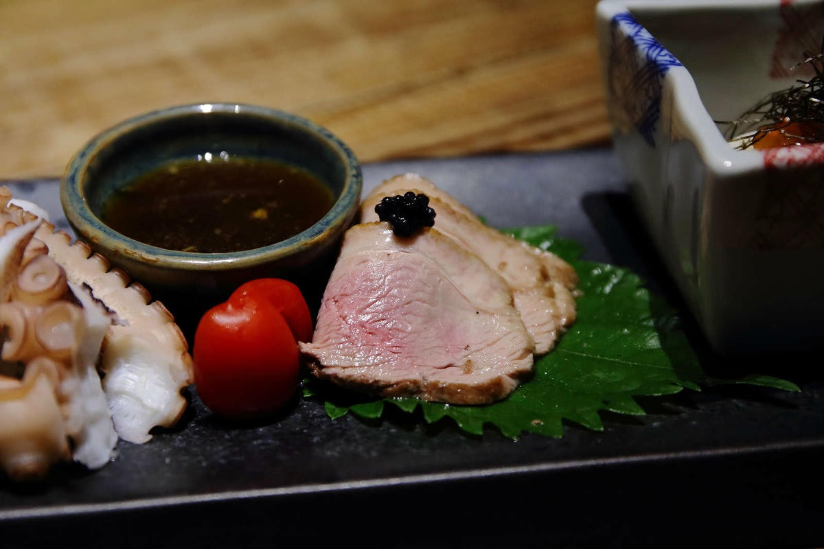 【食。台中】本壽司sushi stores〜台中日本料理推薦。職人手作好味道,平價享受新鮮海味,無菜單料理老饕最愛!(寵物友善餐廳)