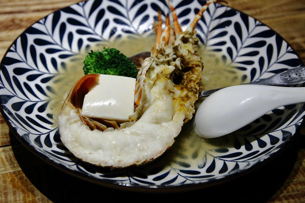 【食。台中】本壽司sushi stores〜台中日本料理推薦。職人手作好味道,平價享受新鮮海味,無菜單料理老饕最愛!(寵物友善餐廳)