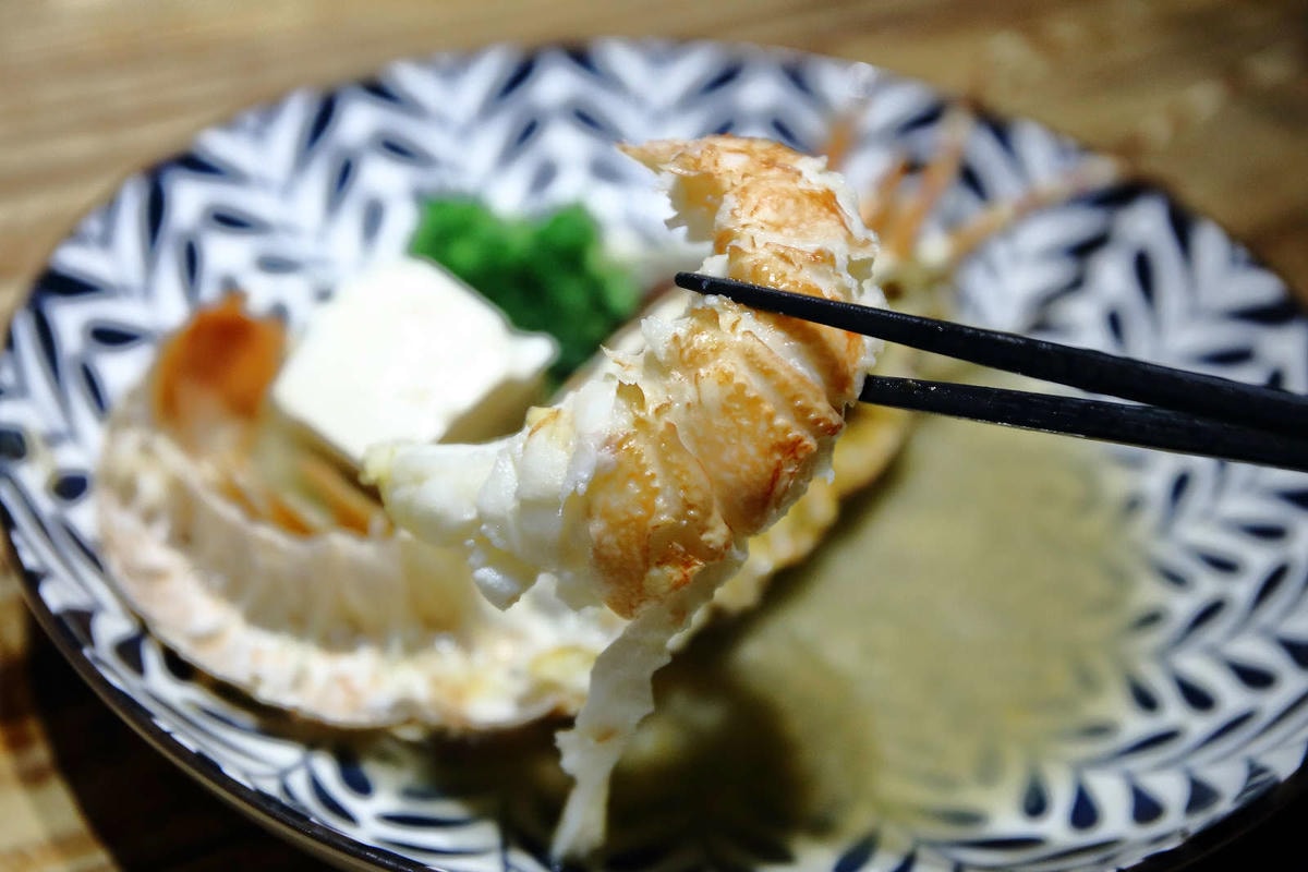 【食。台中】本壽司sushi stores〜台中日本料理推薦。職人手作好味道,平價享受新鮮海味,無菜單料理老饕最愛!(寵物友善餐廳)