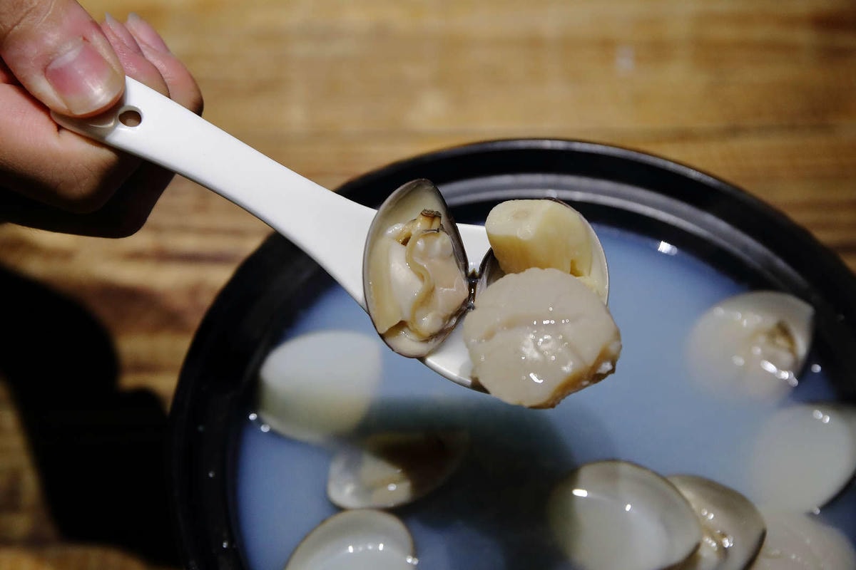 【食。台中】本壽司sushi stores〜台中日本料理推薦。職人手作好味道,平價享受新鮮海味,無菜單料理老饕最愛!(寵物友善餐廳)