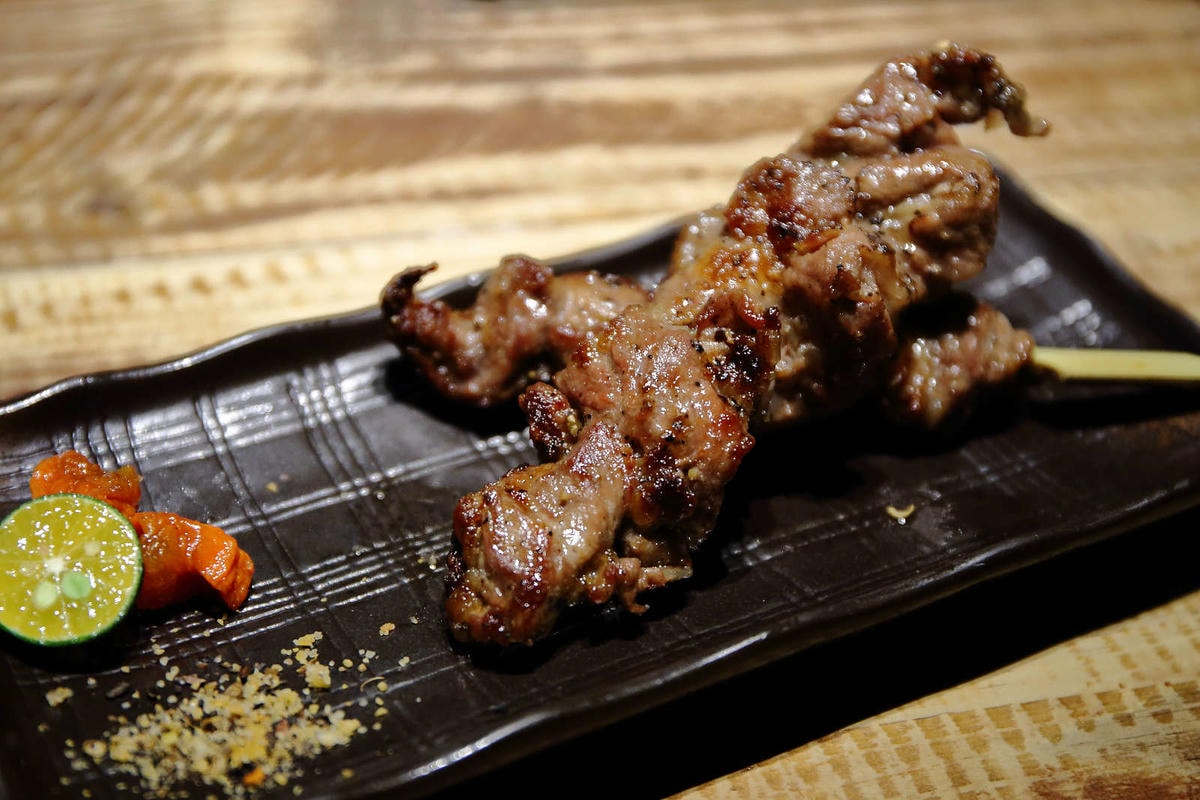 【食。台中】本壽司sushi stores〜台中日本料理推薦。職人手作好味道,平價享受新鮮海味,無菜單料理老饕最愛!(寵物友善餐廳)