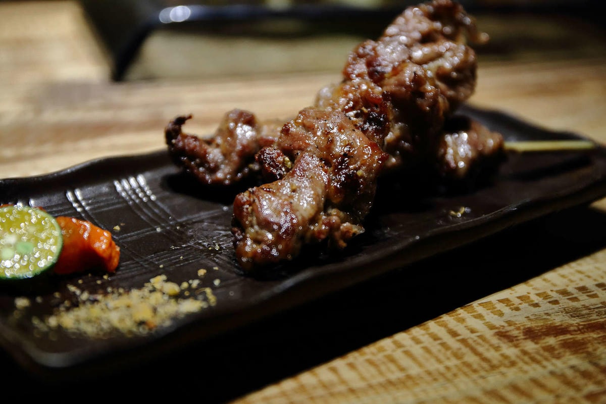 【食。台中】本壽司sushi stores〜台中日本料理推薦。職人手作好味道,平價享受新鮮海味,無菜單料理老饕最愛!(寵物友善餐廳)