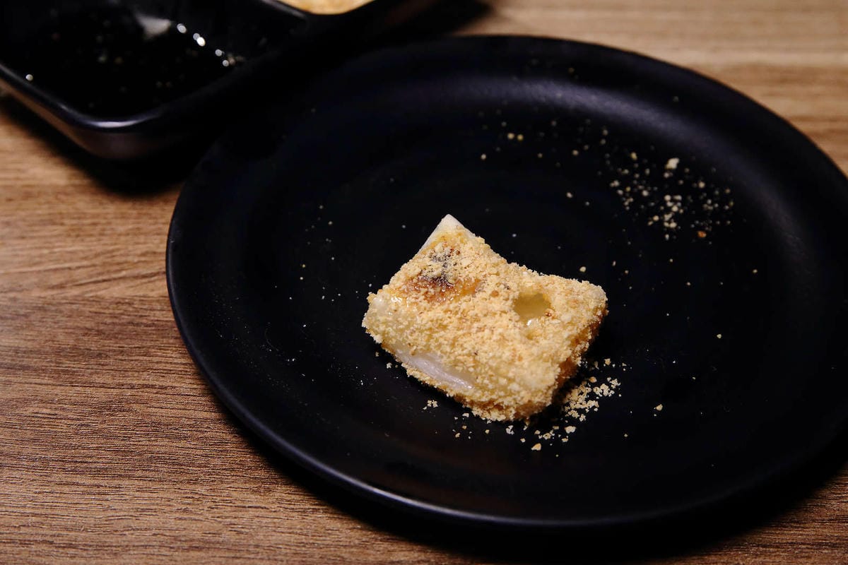 【食。基隆】月桂炭火燒肉〜基隆燒肉吃到飽推薦，安格斯牛、天使紅蝦、Häagen-Dazs吃到飽只要$536起，有正妹的桌邊服務唷