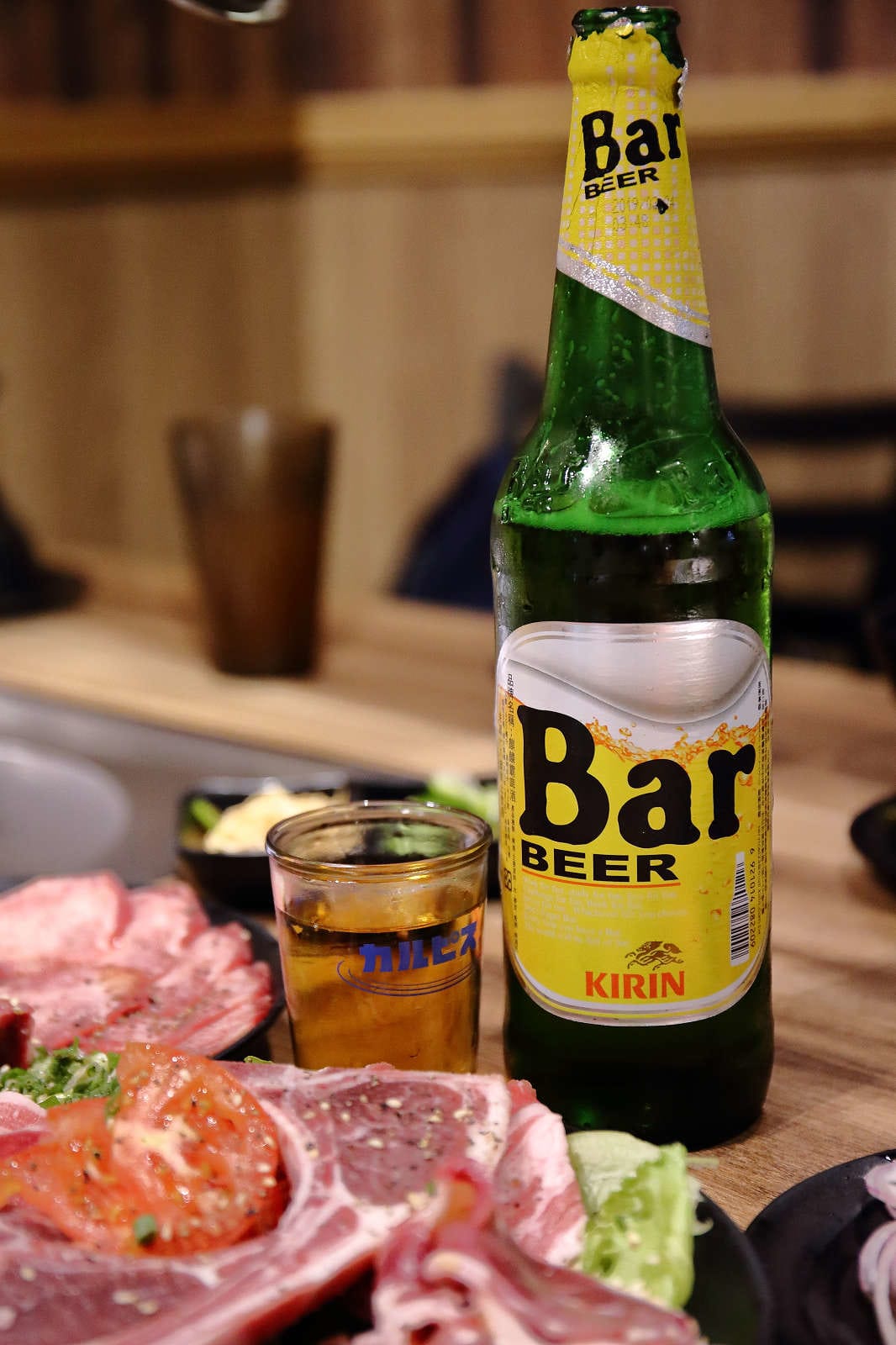 【食。基隆】月桂炭火燒肉〜基隆燒肉吃到飽推薦，安格斯牛、天使紅蝦、Häagen-Dazs吃到飽只要$536起，有正妹的桌邊服務唷