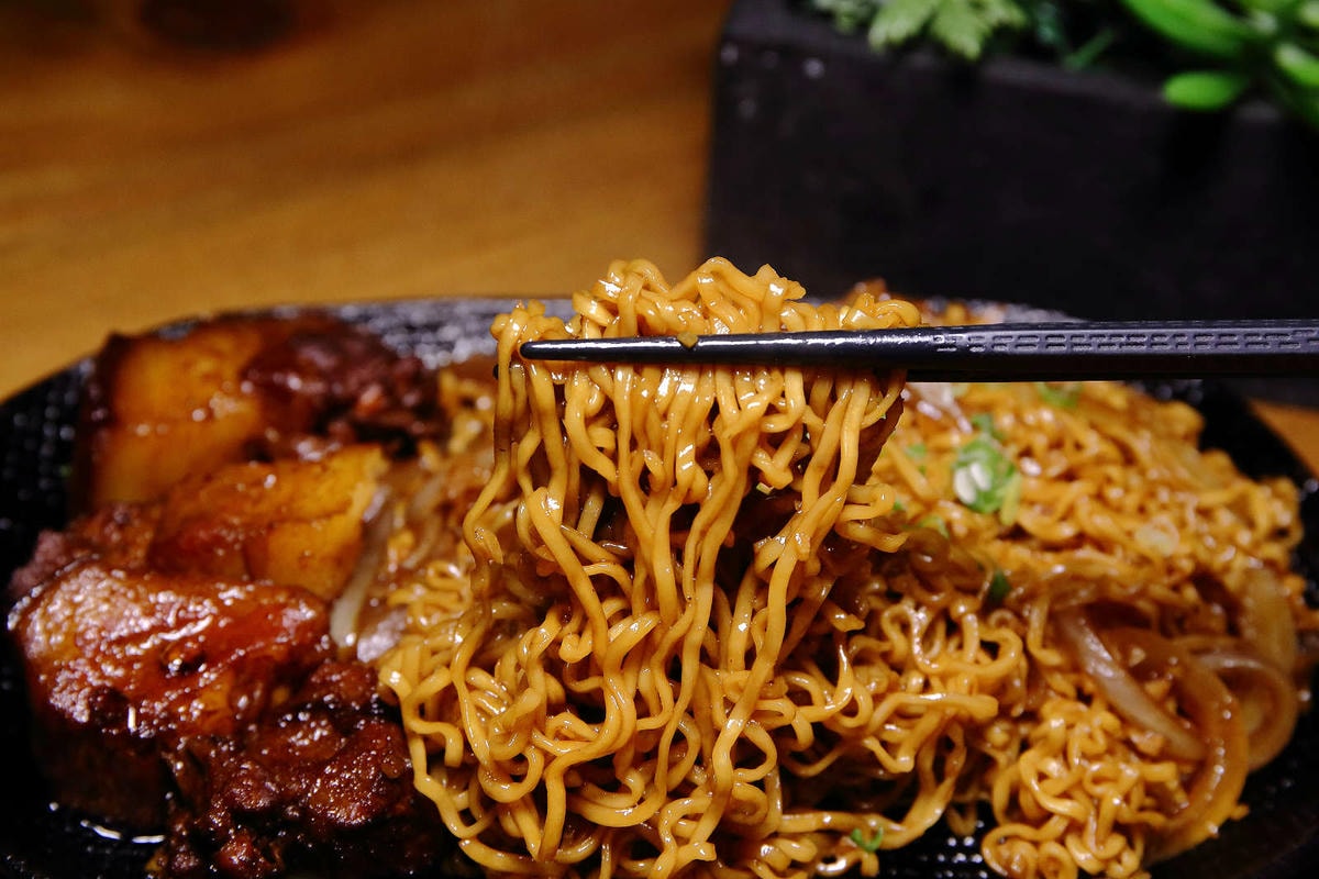 【食。台北】東區餐酒館MURA Lunch&Dinner〜八點檔花露水女神開的餐酒館!CP值爆表餐點超美味,下班放鬆聚餐首選!