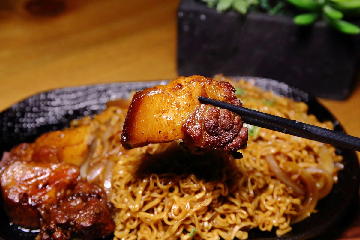 【食。台北】東區餐酒館MURA Lunch&Dinner〜八點檔花露水女神開的餐酒館!CP值爆表餐點超美味,下班放鬆聚餐首選!