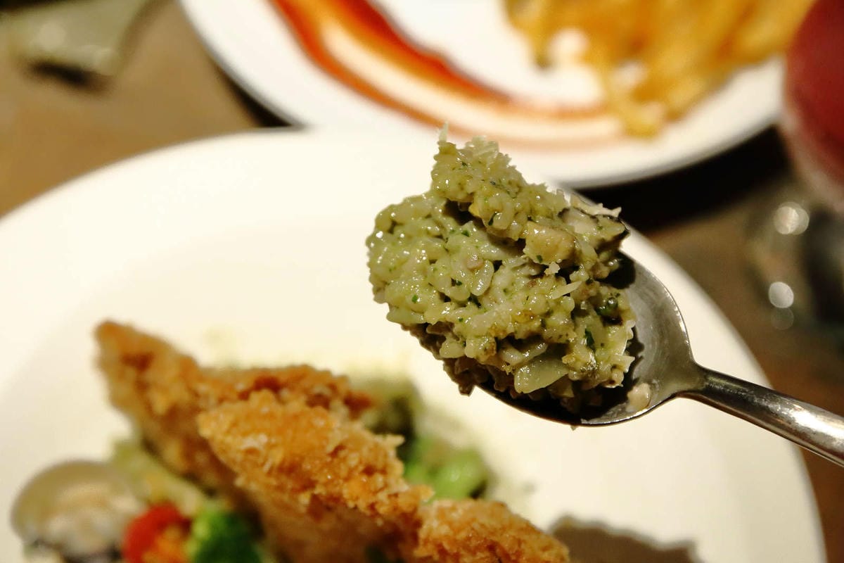 【食。台北】黑熊愛跳舞〜大安美式餐廳。食尚玩家介紹，一定要收藏，超浮誇視覺系人氣美食！(寵物友善)