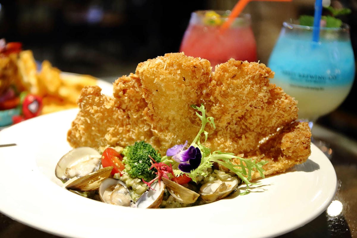 【食。台北】黑熊愛跳舞〜大安美式餐廳。食尚玩家介紹，一定要收藏，超浮誇視覺系人氣美食！(寵物友善)