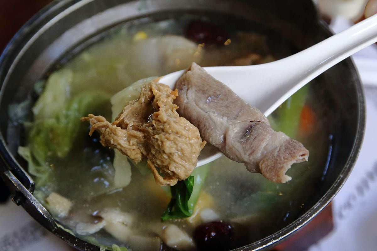 【遊。苗栗】南庄碧絡角花園咖啡〜隱身於山林中的秘密花園，四季如畫的花海，浪漫造景拍不完！