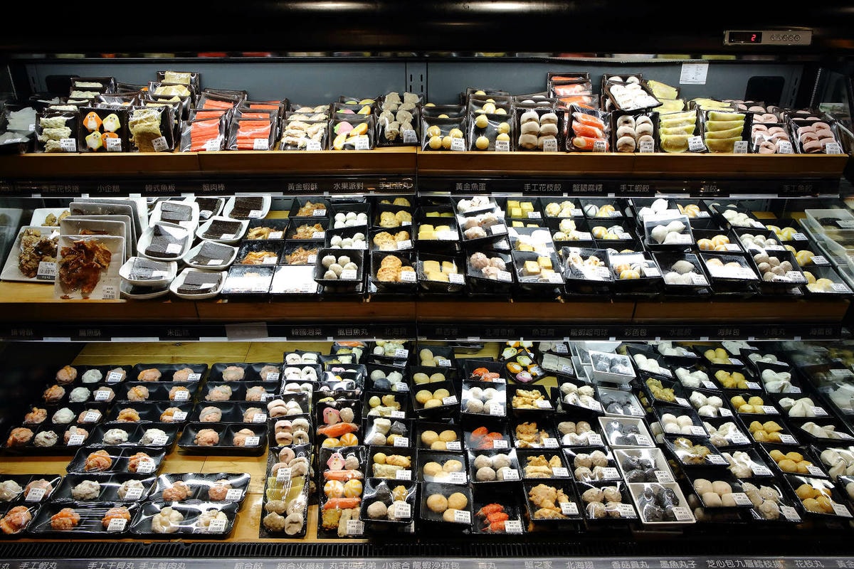 【食。新店】祥富水產火鍋超市(新店家樂福店)〜全台第一家海鮮超市火鍋。想吃什麼自己挑,海鮮產地直送澎派新鮮漁貨美味上桌!(已歇業)