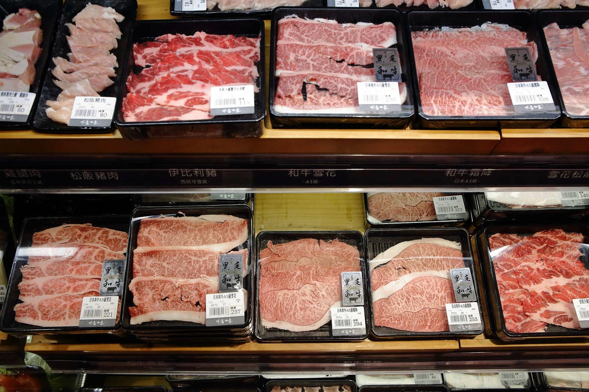 【食。新店】祥富水產火鍋超市(新店家樂福店)〜全台第一家海鮮超市火鍋。想吃什麼自己挑,海鮮產地直送澎派新鮮漁貨美味上桌!(已歇業)