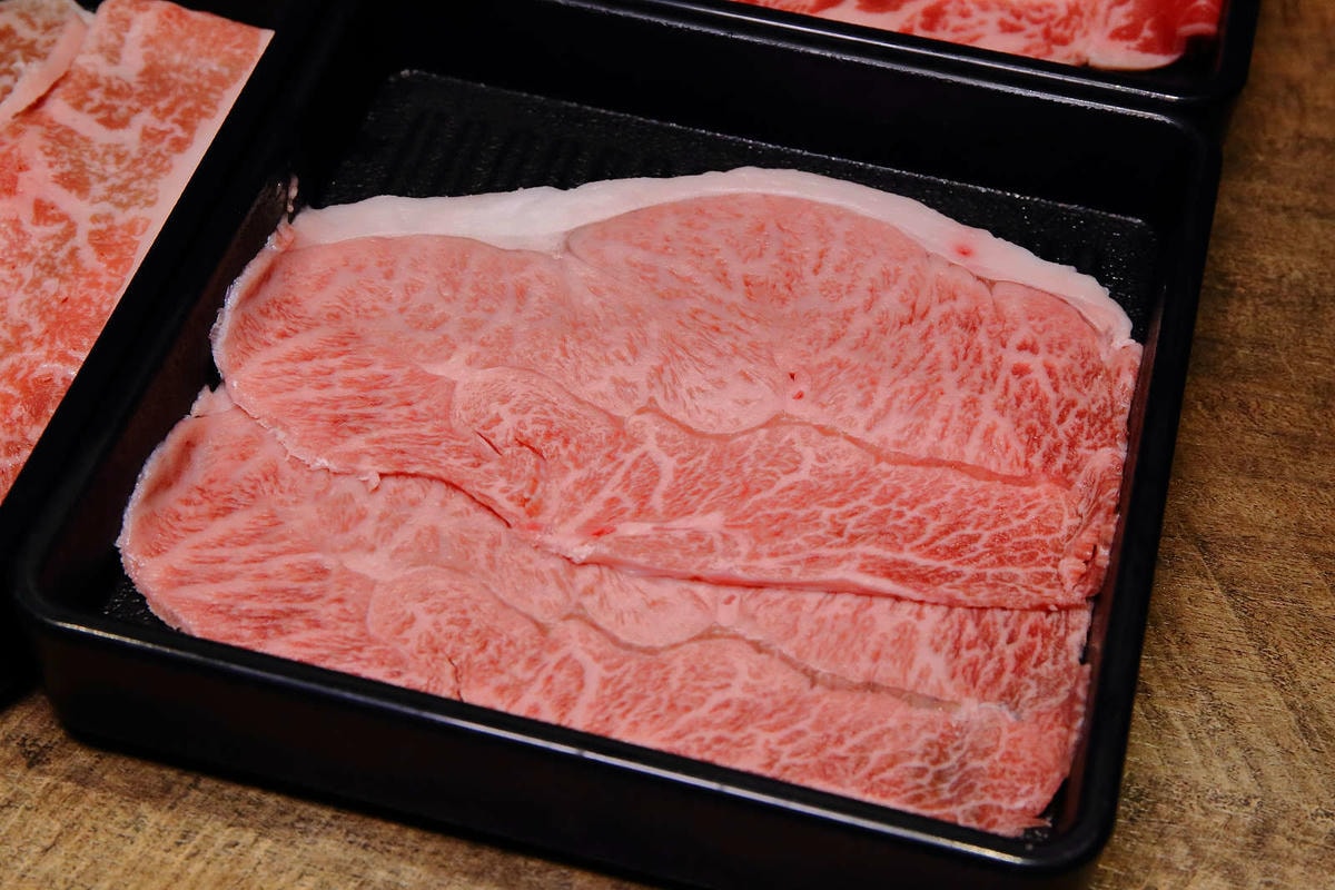 【食。新店】祥富水產火鍋超市(新店家樂福店)〜全台第一家海鮮超市火鍋。想吃什麼自己挑,海鮮產地直送澎派新鮮漁貨美味上桌!(已歇業)