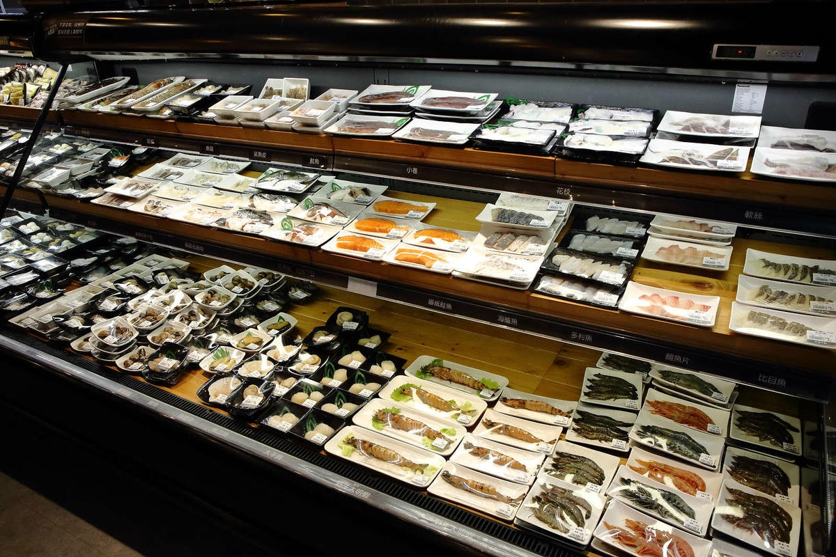 【食。新店】祥富水產火鍋超市(新店家樂福店)〜全台第一家海鮮超市火鍋。想吃什麼自己挑,海鮮產地直送澎派新鮮漁貨美味上桌!(已歇業)