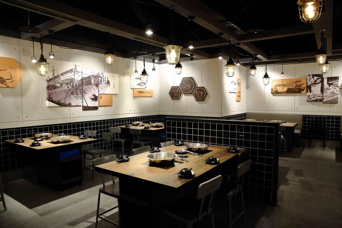 【食。新店】祥富水產火鍋超市(新店家樂福店)〜全台第一家海鮮超市火鍋。想吃什麼自己挑,海鮮產地直送澎派新鮮漁貨美味上桌!(已歇業)