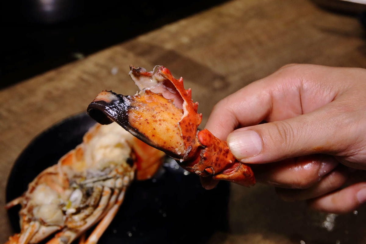 【食。新店】祥富水產火鍋超市(新店家樂福店)〜全台第一家海鮮超市火鍋。想吃什麼自己挑,海鮮產地直送澎派新鮮漁貨美味上桌!(已歇業)