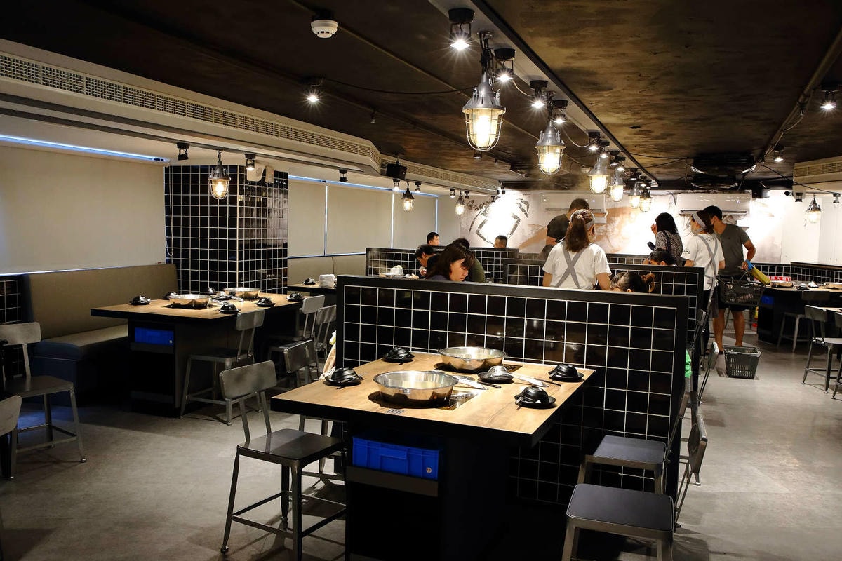 【食。新店】祥富水產火鍋超市(新店家樂福店)〜全台第一家海鮮超市火鍋。想吃什麼自己挑,海鮮產地直送澎派新鮮漁貨美味上桌!(已歇業)