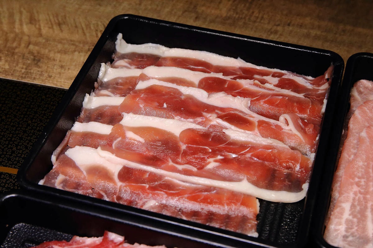 【食。新店】祥富水產火鍋超市(新店家樂福店)〜全台第一家海鮮超市火鍋。想吃什麼自己挑,海鮮產地直送澎派新鮮漁貨美味上桌!(已歇業)